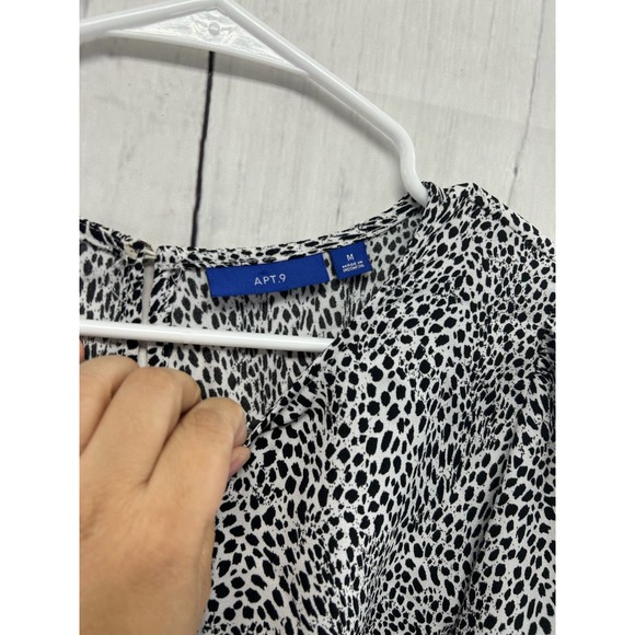 Like New Apt 9 Peplumed Sleeve Spotted Animal Print Pullover Flounce Blouse - Picture 5 of 5